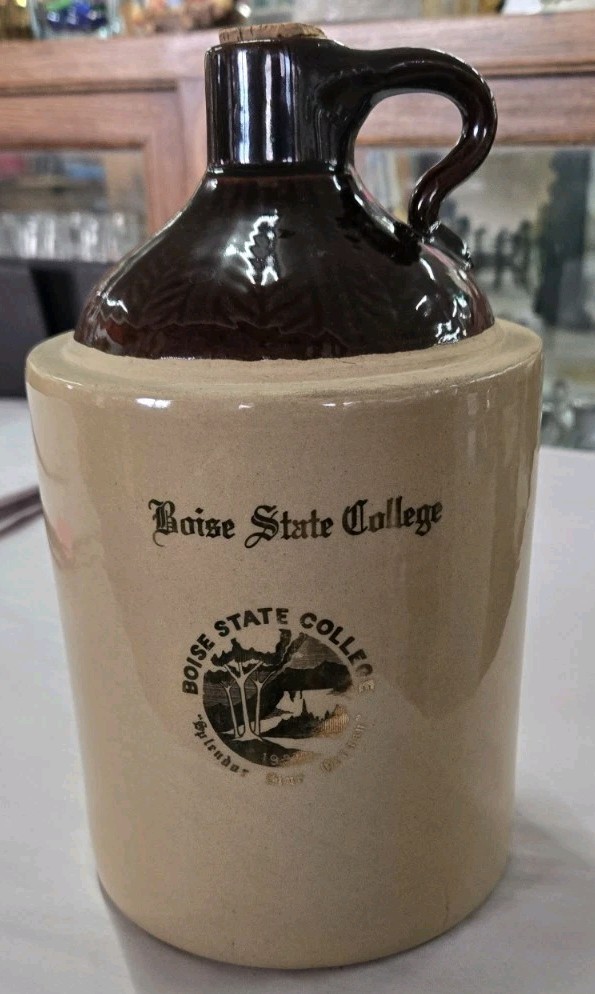 Rare Boise State College 1932 (Idaho) Crock Stoneware USA made 10 Rare Boise State College 1932 (Idaho) Crock Stoneware USA made 10