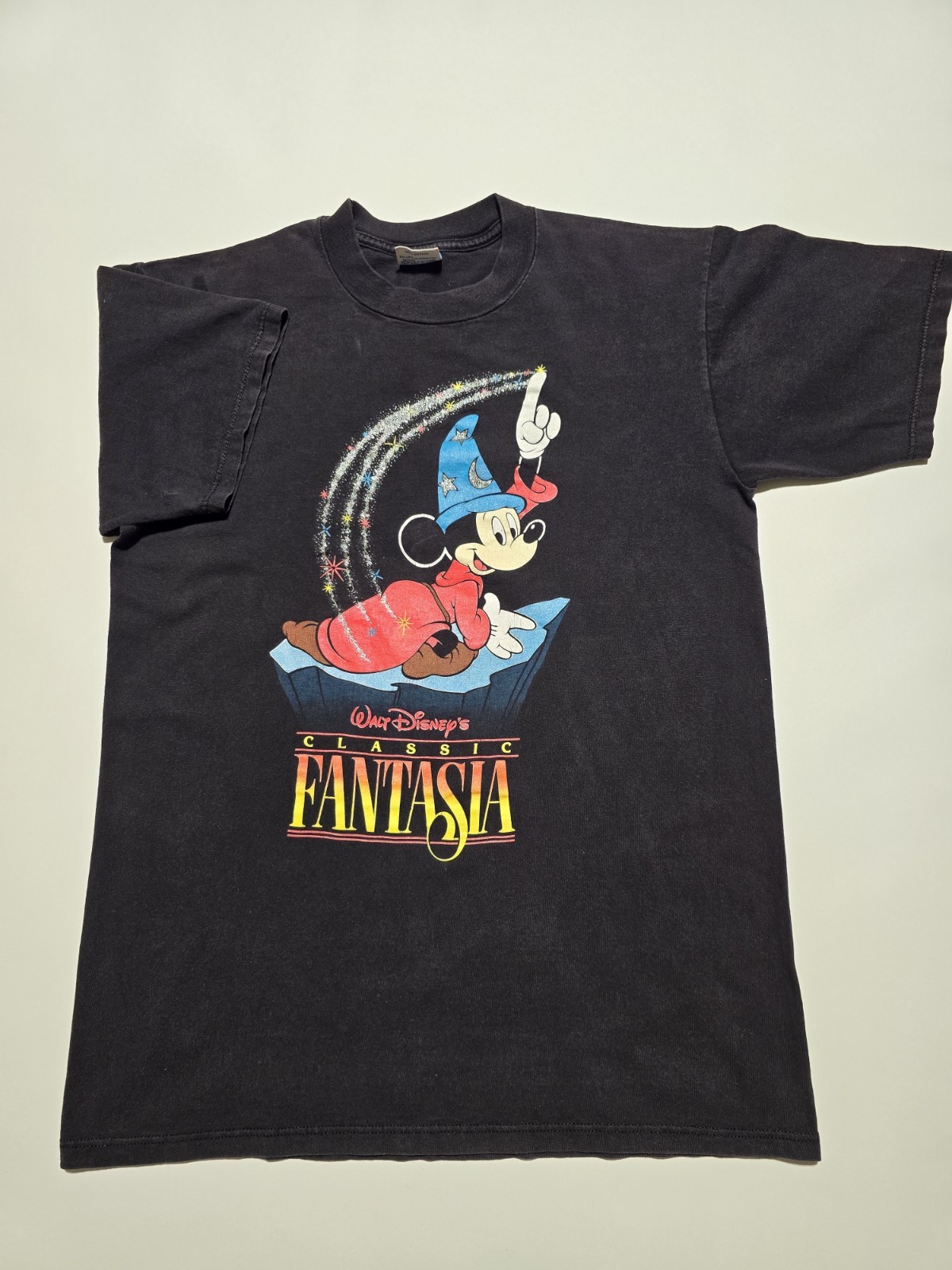 Vintage  Disney Classic Mickey Mouse  Fantasia T-shirt, Black Medium, 1990's