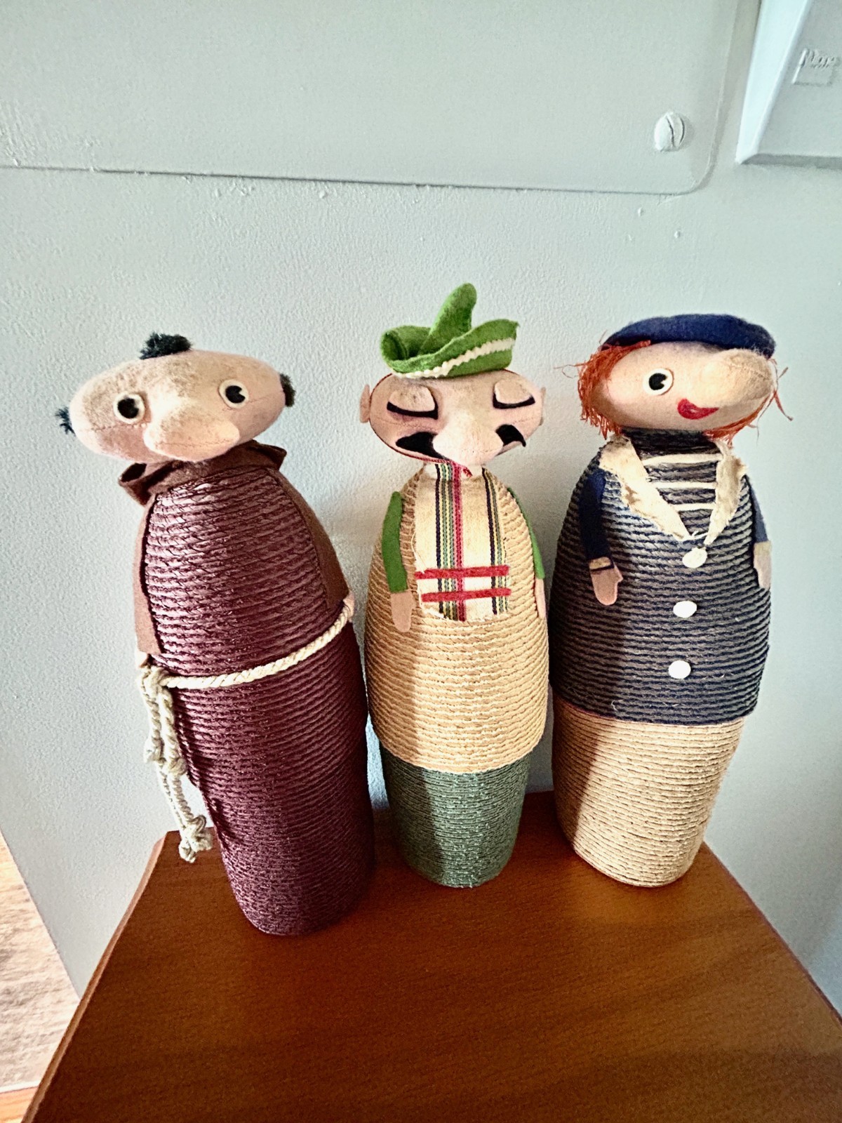 3 Vintage Straw Wine Bottle Carriers Holders 12 3 Vintage Straw Wine Bottle Carriers Holders 12