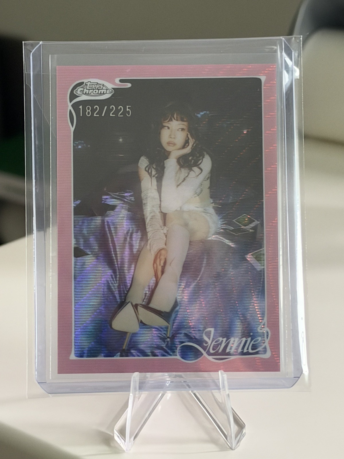 Topps Chrome Jennie Pink Parallel 182/225 Topps Chrome Jennie Pink Parallel 182/225