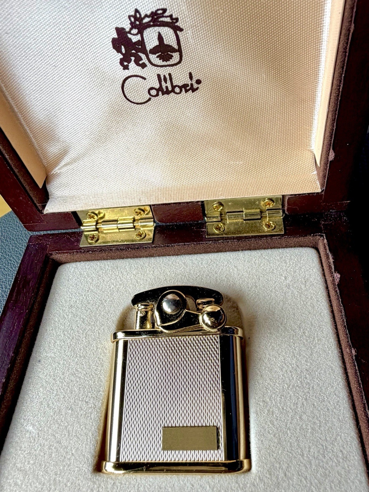 RARE Colibri 1928 Ltd Edition Gold Lighter #704 W/ Wood Box & COA Guilloche NEW RARE Colibri 1928 Ltd Edition Gold Lighter #704 W/ Wood Box & COA Guilloche NEW
