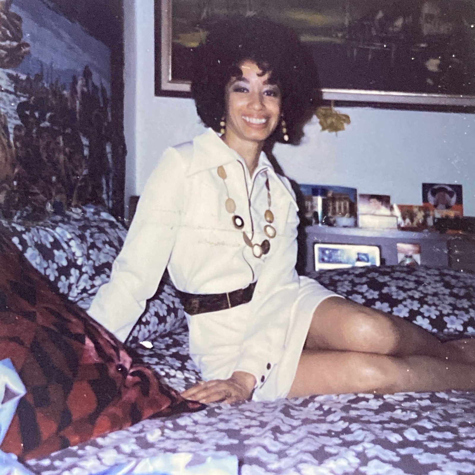 1970s Beautiful Sexy African American Woman in Bed Leggy Original Photo P16v1