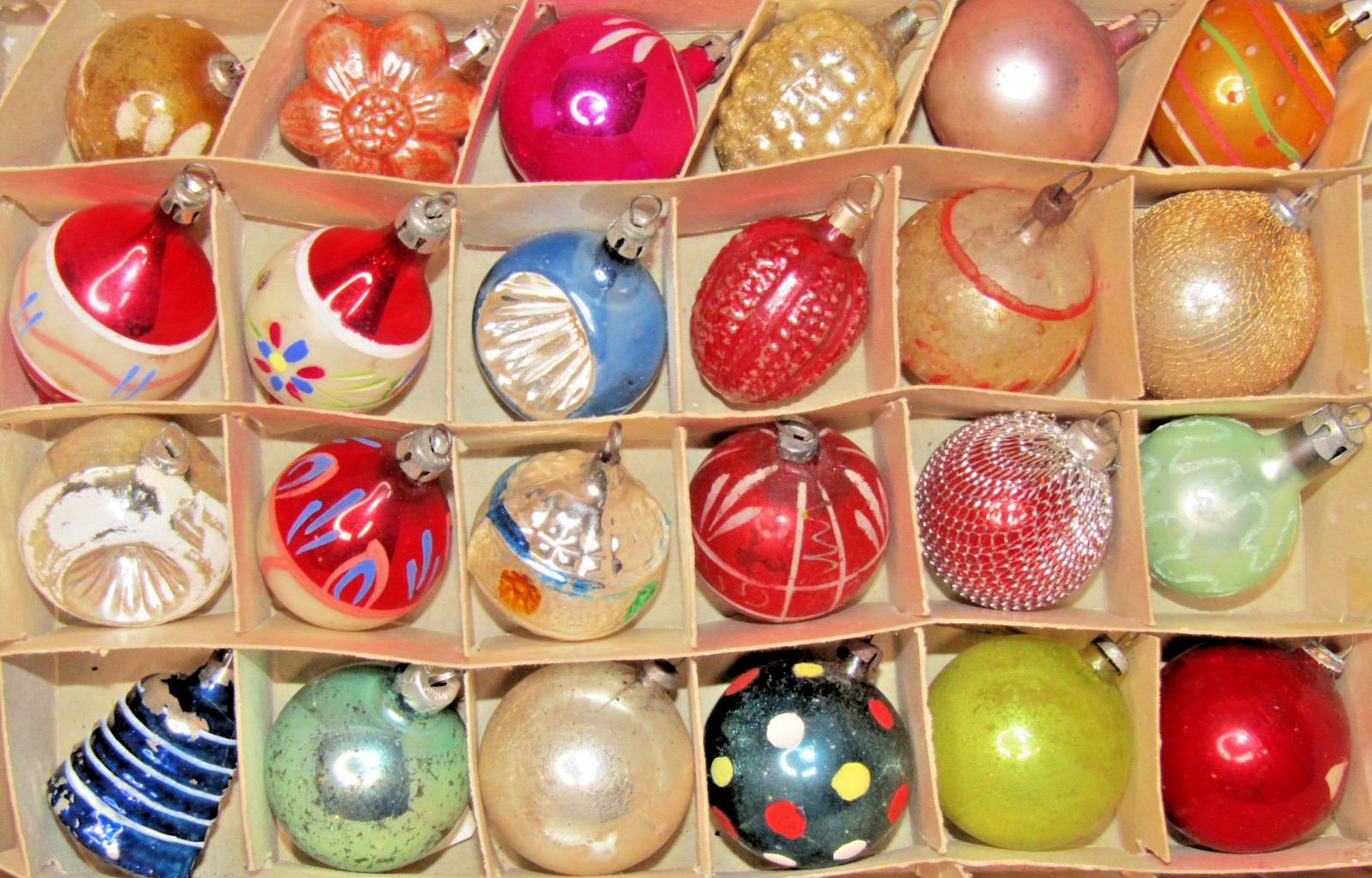 Lot VTG Glass Feather Tree Mini Assorted Christmas Ornaments FLOWER BERRY BALL