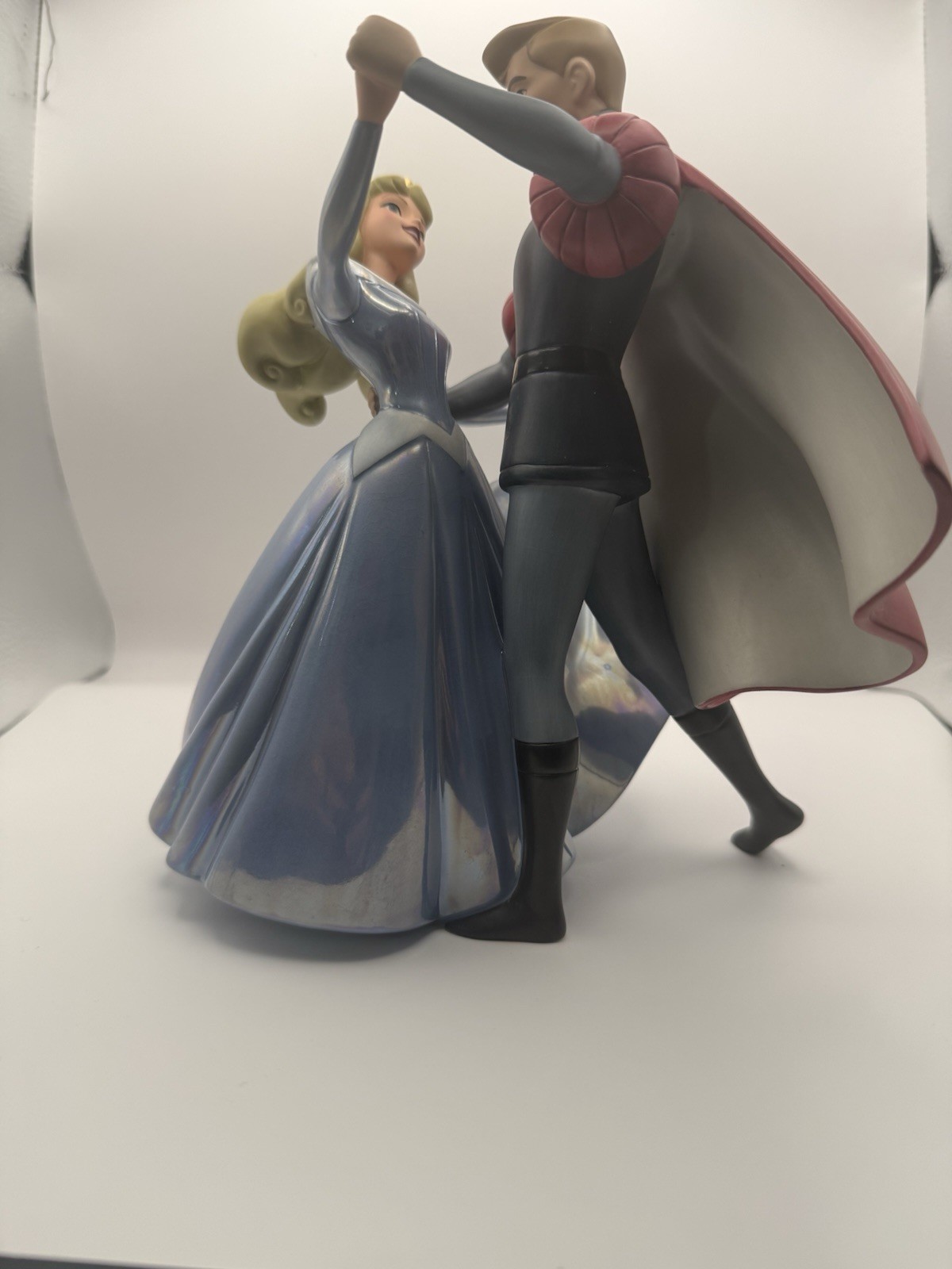 Wdcc Sleeping Beauty A Dance in the Clouds Figurine Blue Aurora & Prince Phillip