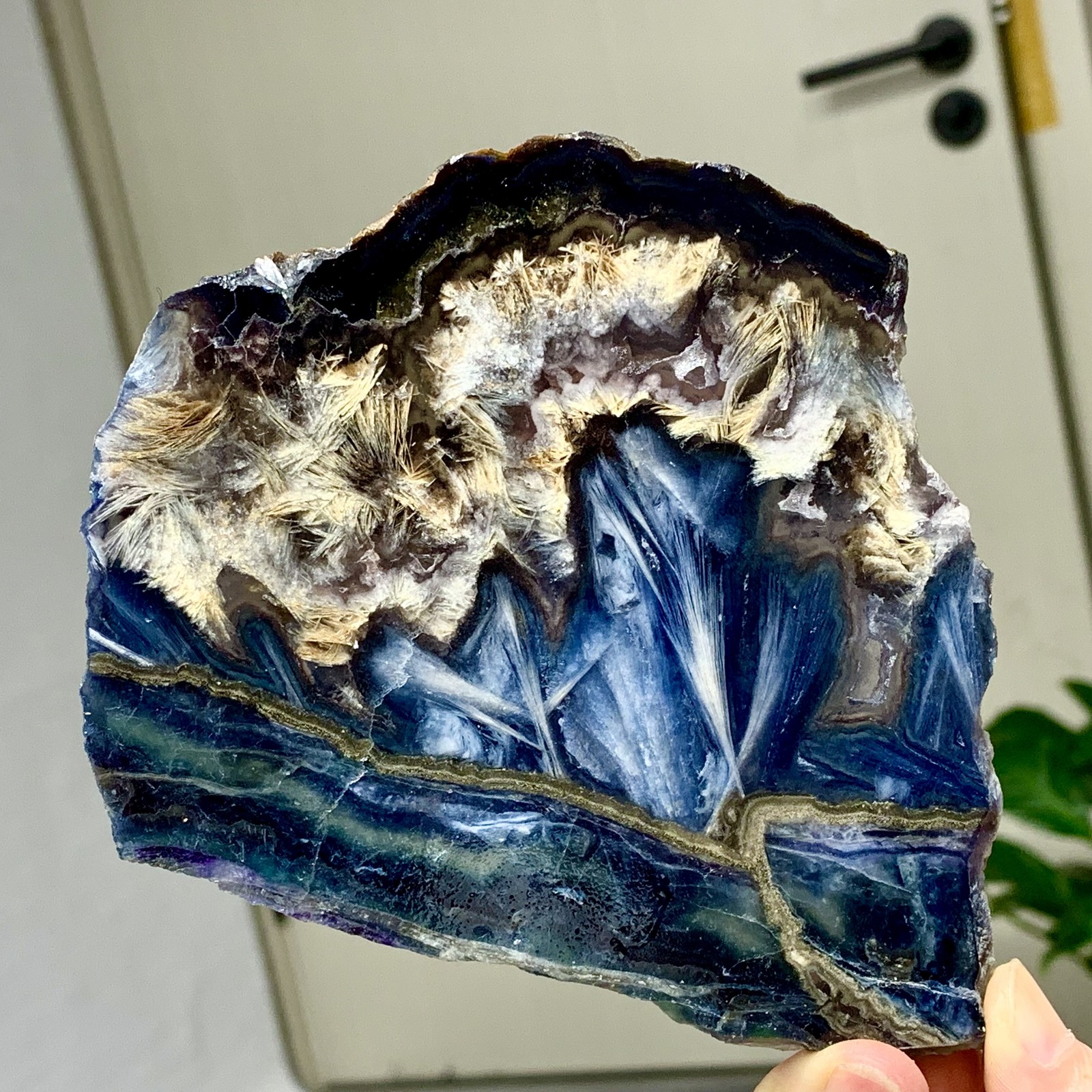 283G Natural transparent blue purple feather fluorite slice mineral 283G Natural transparent blue purple feather fluorite slice mineral