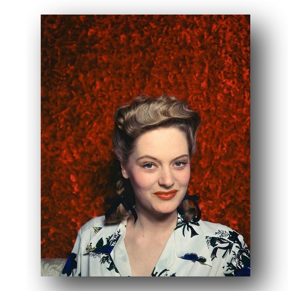 Alexis Smith Photo 8x10 1945 Actress Color Headshot Alexis Smith Photo 8x10 1945 Actress Color Headshot