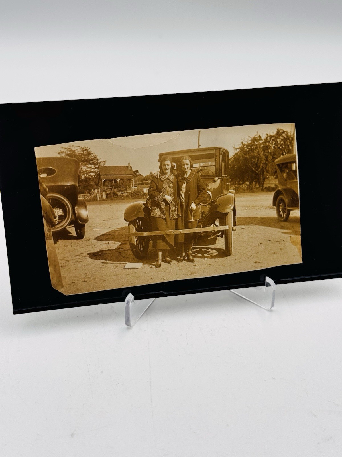 Lot of 11 Vintage Snapshots 1920s 1930s Antique Photos Family Cars Ephemera