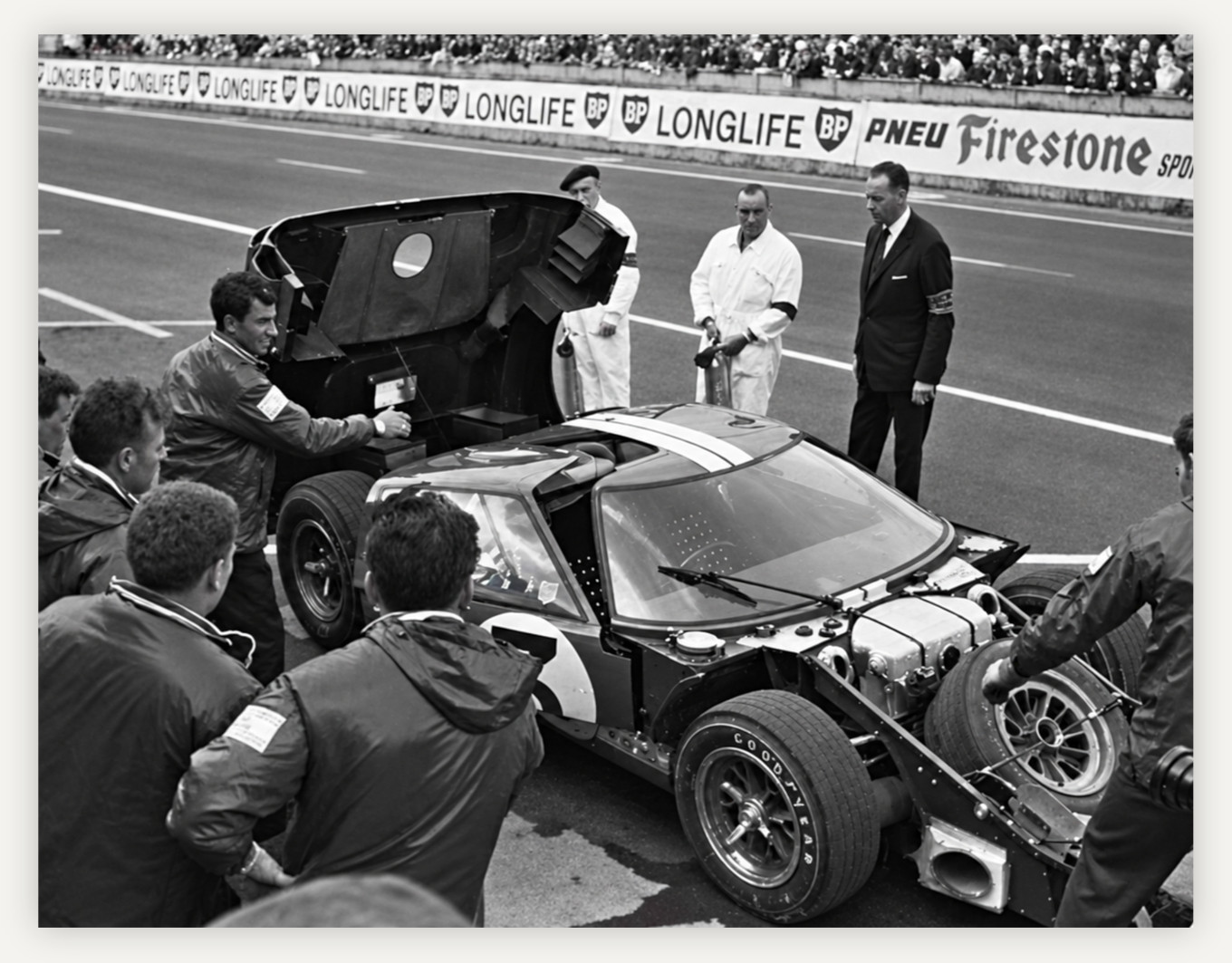 11X8.5 1966 LE MANS #3 FORD GT40 DAN GURNEY JERRY GRANT PHOTO REPRO PRINT