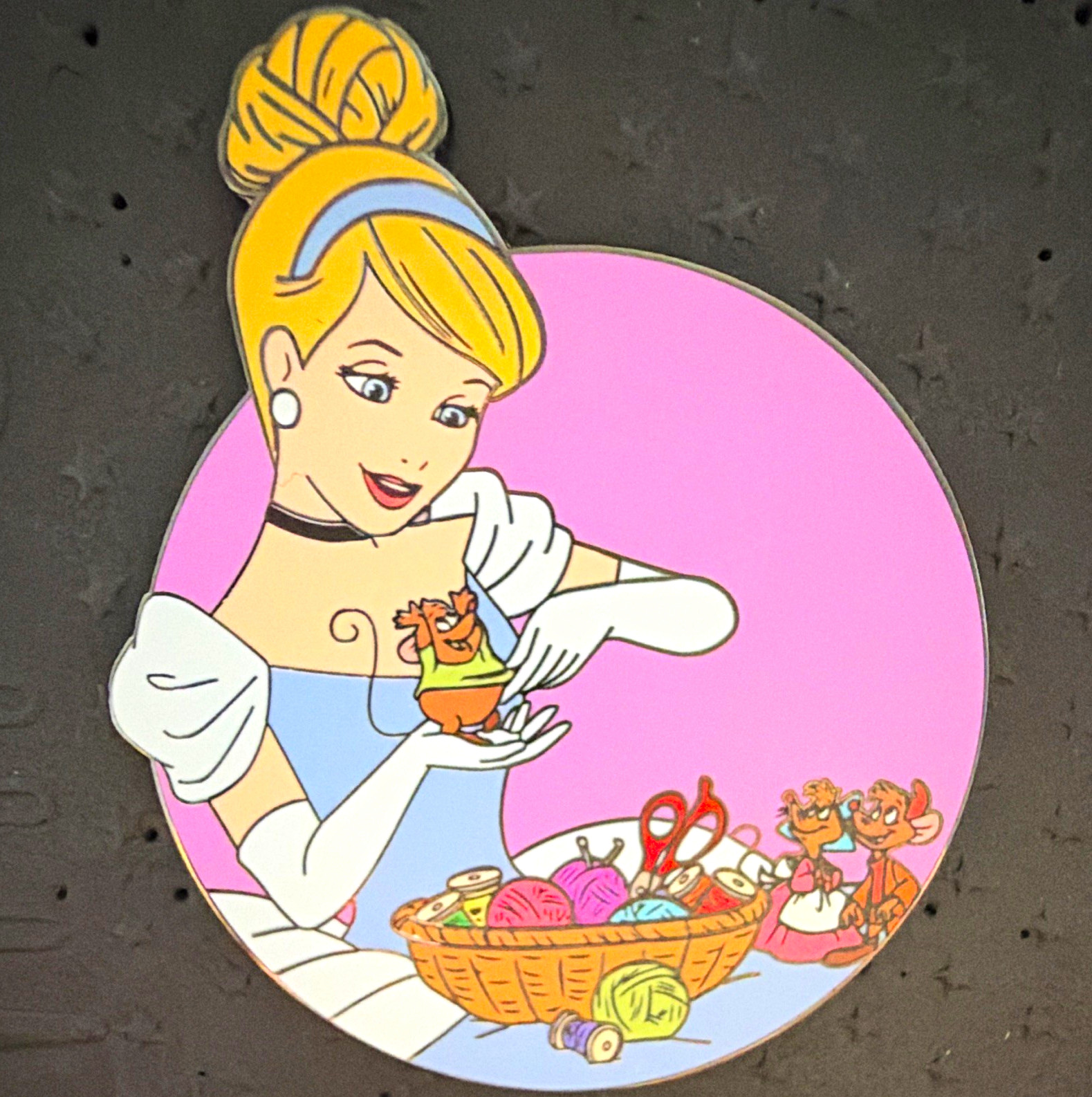 Disney Fantasy Cinderella Pin - Cinderella with Gus & Jaq Mice and Sewing Basket Disney Fantasy Cinderella Pin - Cinderella with Gus & Jaq Mice and Sewing Basket