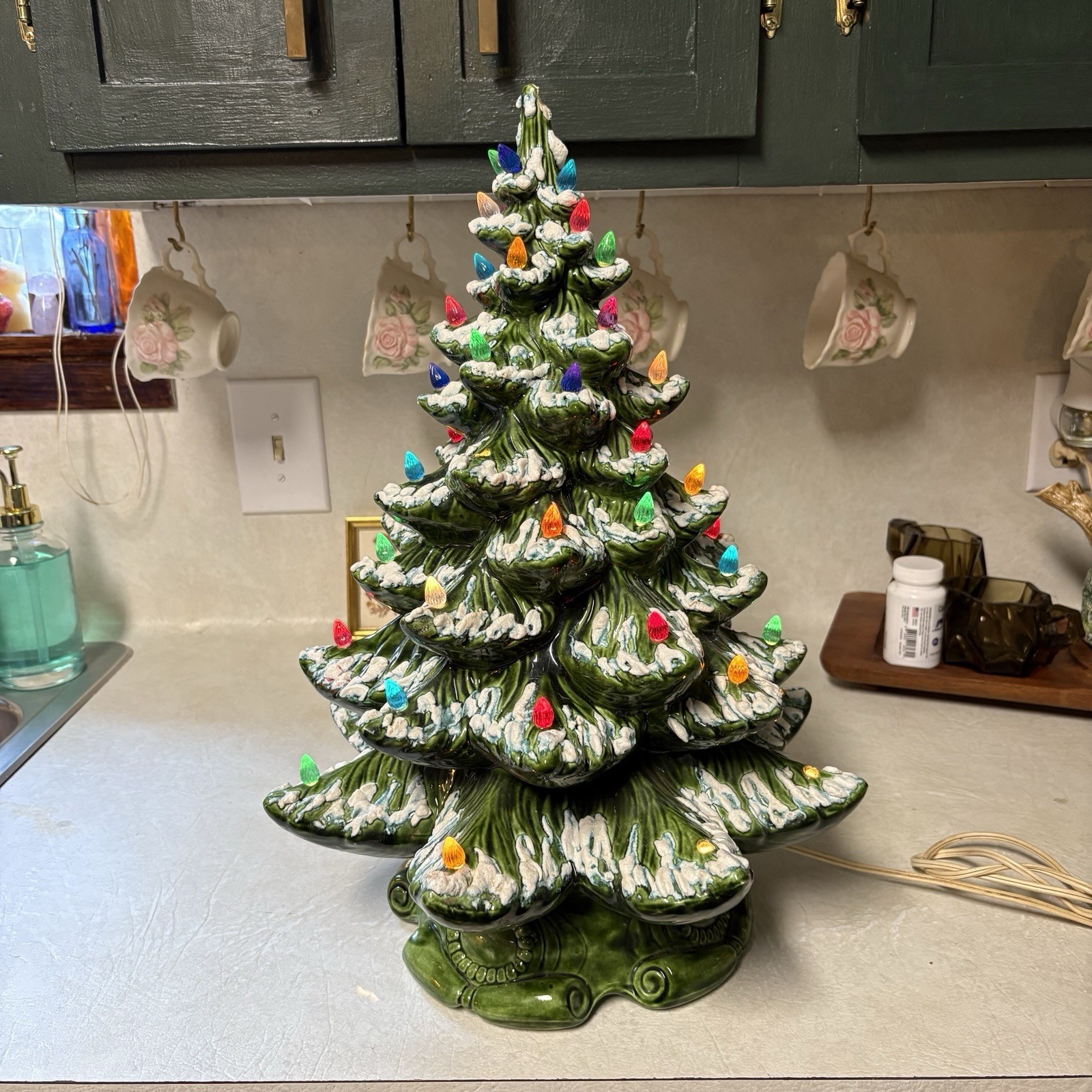VTG 19” Atlantic Mold Style 70s Green Ceramic Christmas Tree Works VTG 19” Atlantic Mold Style 70s Green Ceramic Christmas Tree Works