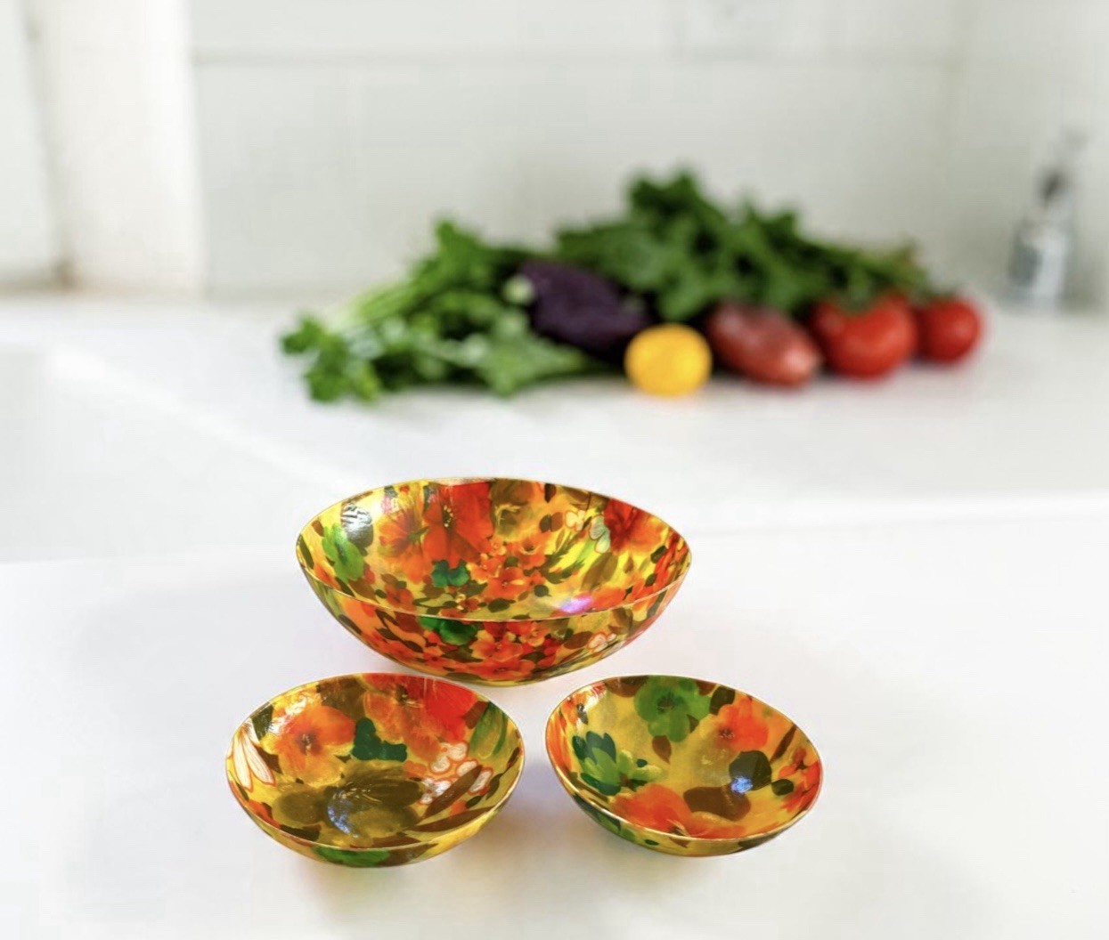 3 Vtg MCM Retro Traymold Floral Fiberglass Salad Serving Bowls 12” & 6.5” Set