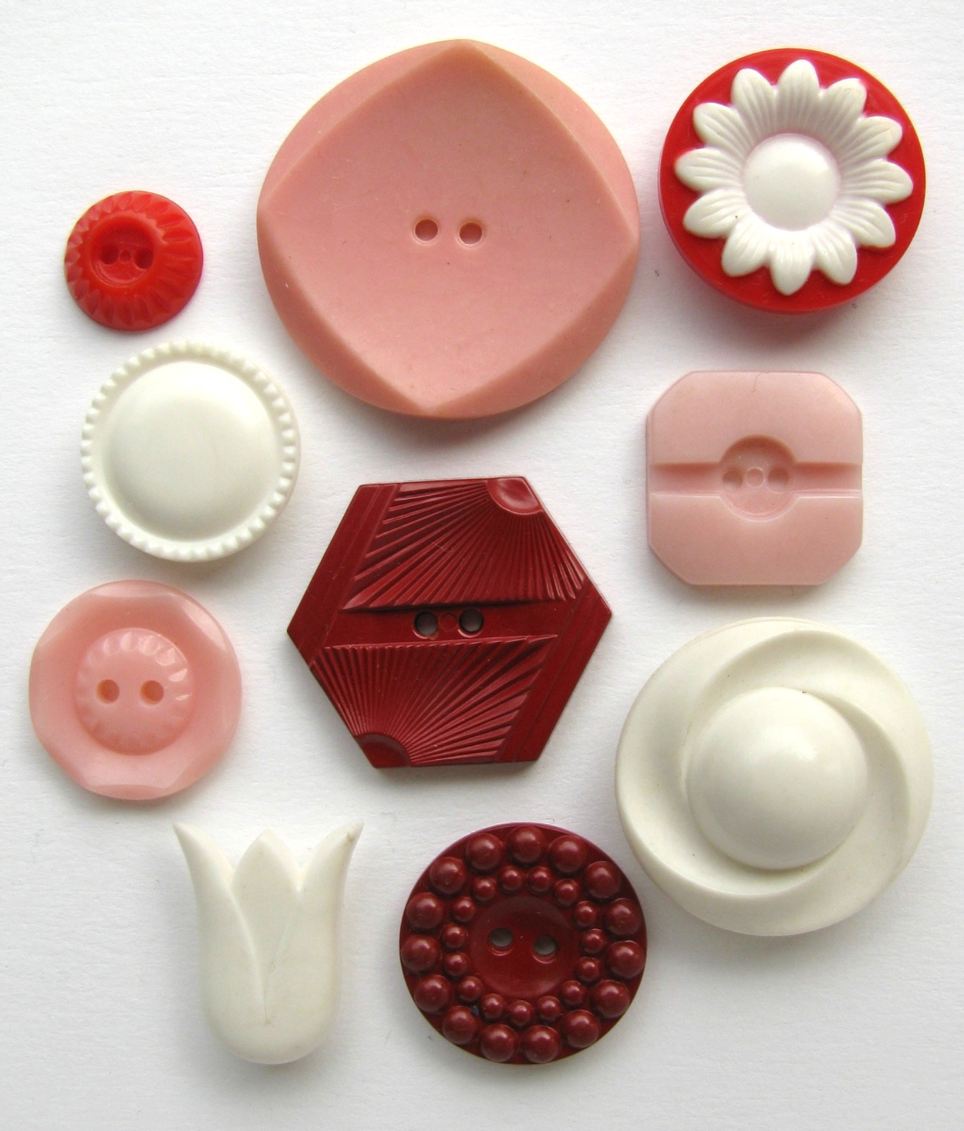 10 Vintage Colt Buttons #43 Tulip #10 #113 #102 #104 #13 #1 #118 #14 #82 Lot 3