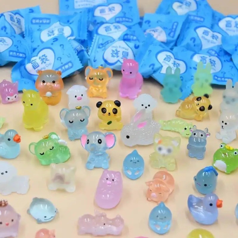 10 Pcs Luminous Mini Resin Animals Tiny Animals Figures Glow in The Dark Bulk 10 Pcs Luminous Mini Resin Animals Tiny Animals Figures Glow in The Dark Bulk