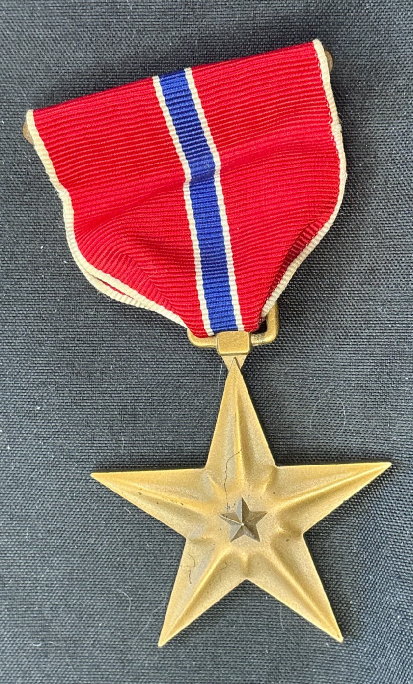 US Military Bronze Star Medal Heroic Meritorious Achievement Vintage Ribbon US Military Bronze Star Medal Heroic Meritorious Achievement Vintage Ribbon