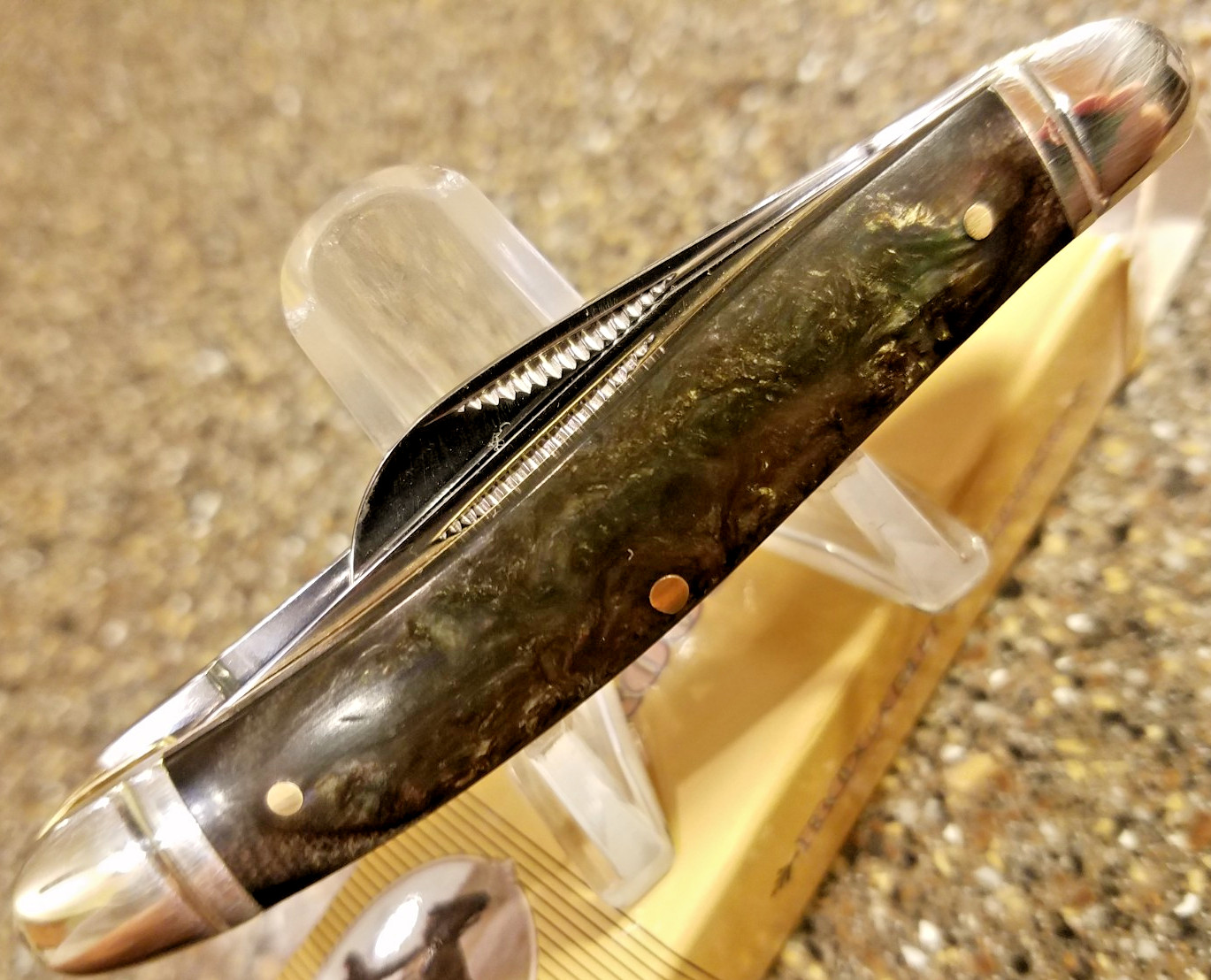 Rough Rider RR345, Stockman Dark Abalone, 3-1/2\