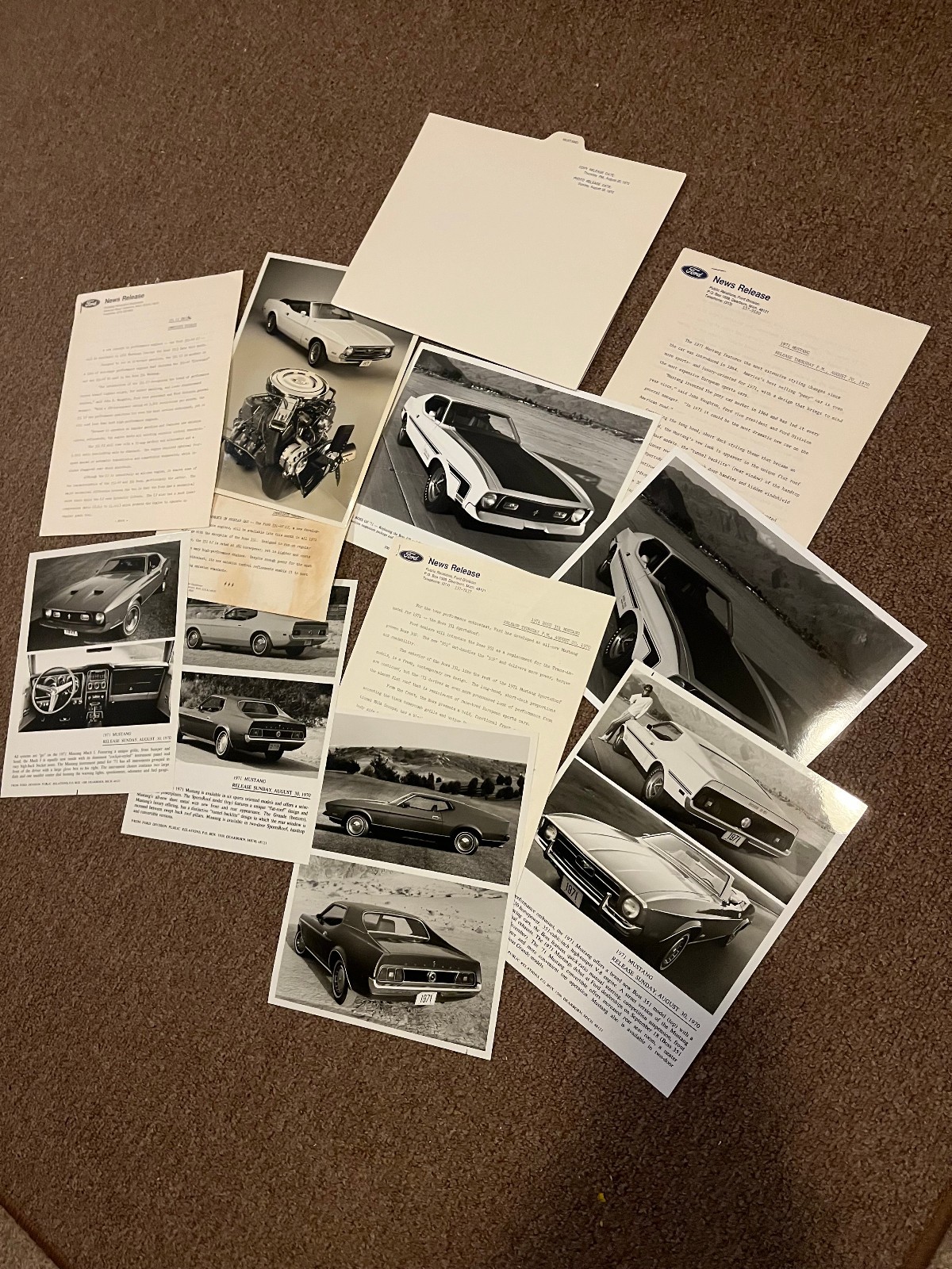 ORIGINAL 1971 FORD MUSTANG PRESS KIT PUBLICATION-BOSS 351 ORIGINAL 1971 FORD MUSTANG PRESS KIT PUBLICATION-BOSS 351