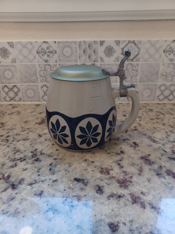 Vintage pre-1964 German lidded .5L stein. Marzi & Remy stamped 2379, pewter work Vintage pre-1964 German lidded .5L stein. Marzi & Remy stamped 2379, pewter work