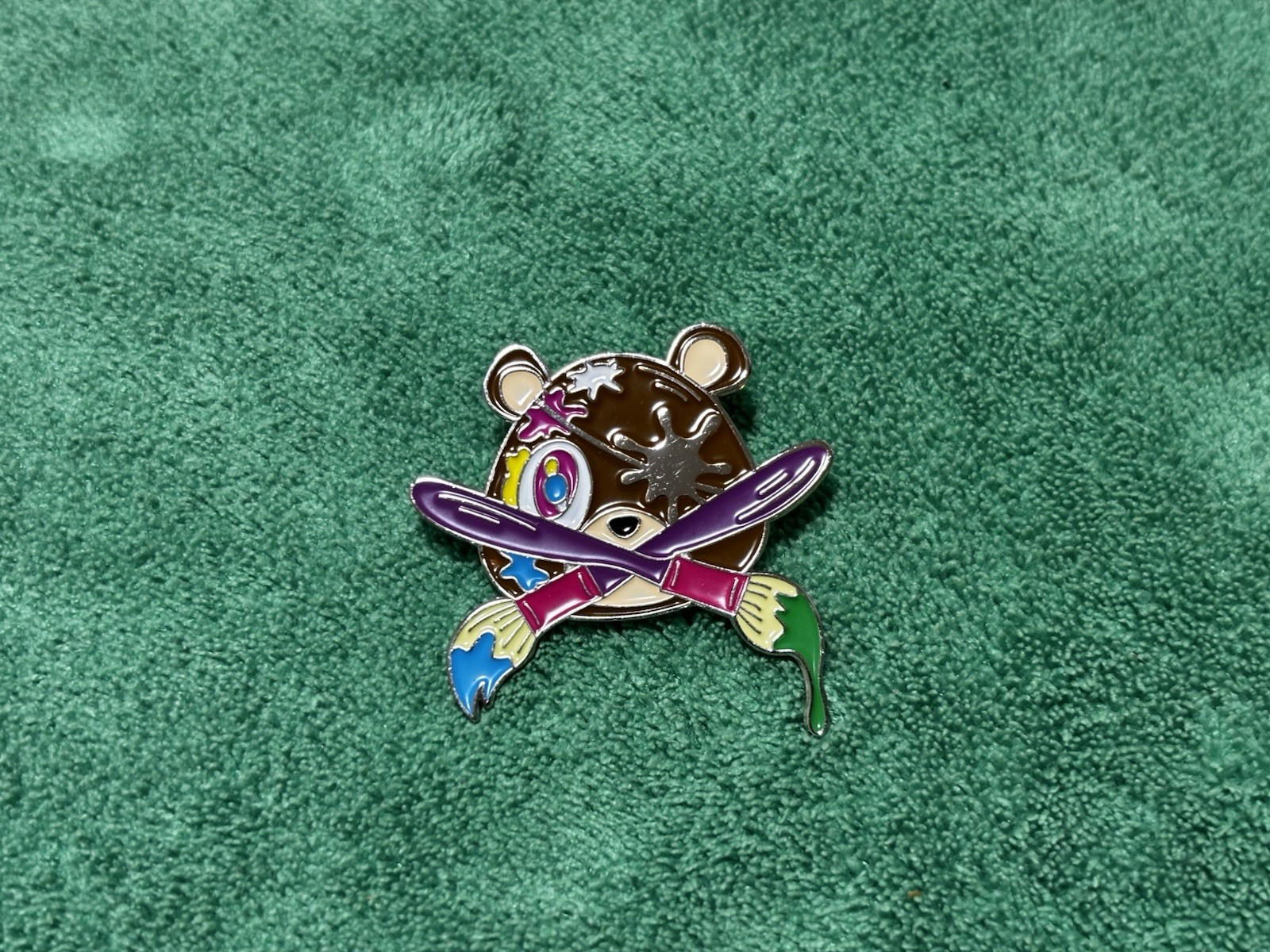 Umbrella Heights Kanye Silver Graduation Bear Palette Paint Brush Hat Pin #12/25