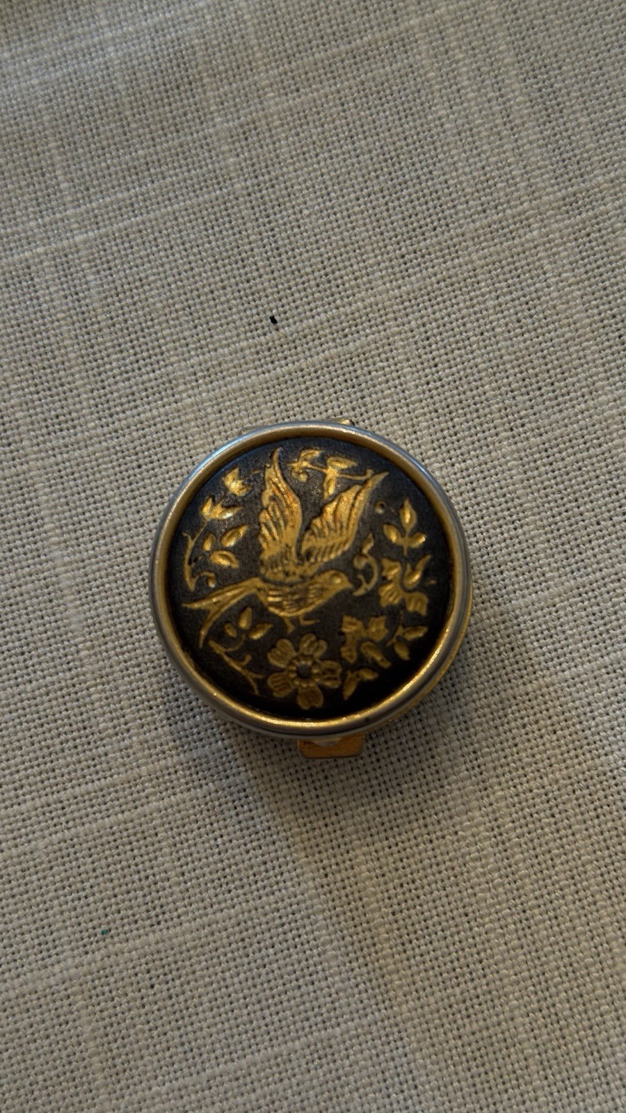 Vintage Spanish Damascene Pill Or Trinket Box Hand Inlaid Gold Bird Toledo Spain Vintage Spanish Damascene Pill Or Trinket Box Hand Inlaid Gold Bird Toledo Spain