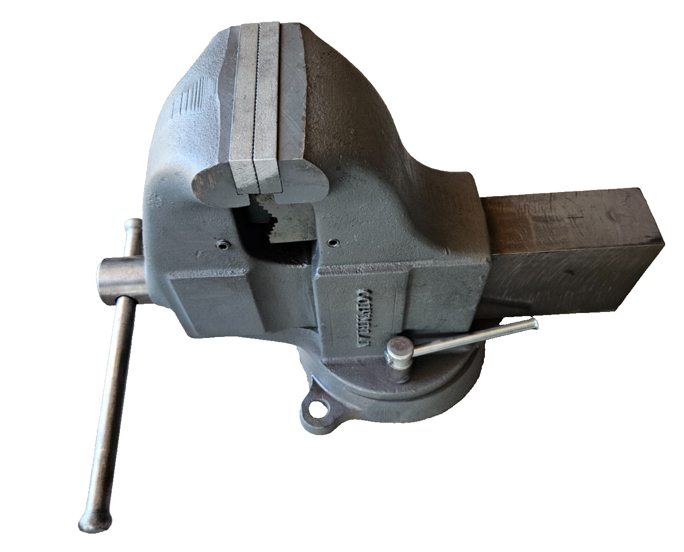 Columbian 204-1/2M3 Swivel Bench Pipe Vise 4-1/2” USA MADE NEW OLD STOCK VINTAGE Columbian 204-1/2M3 Swivel Bench Pipe Vise 4-1/2” USA MADE NEW OLD STOCK VINTAGE
