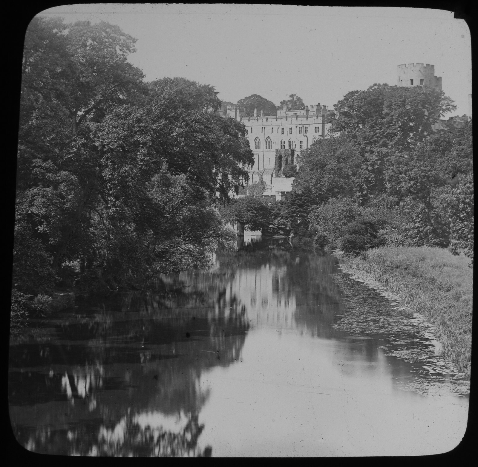 ANTIQUE GWW Magic Lantern Slide RIVER AVON AT WARWICK CASTLE C1890 PHOTO