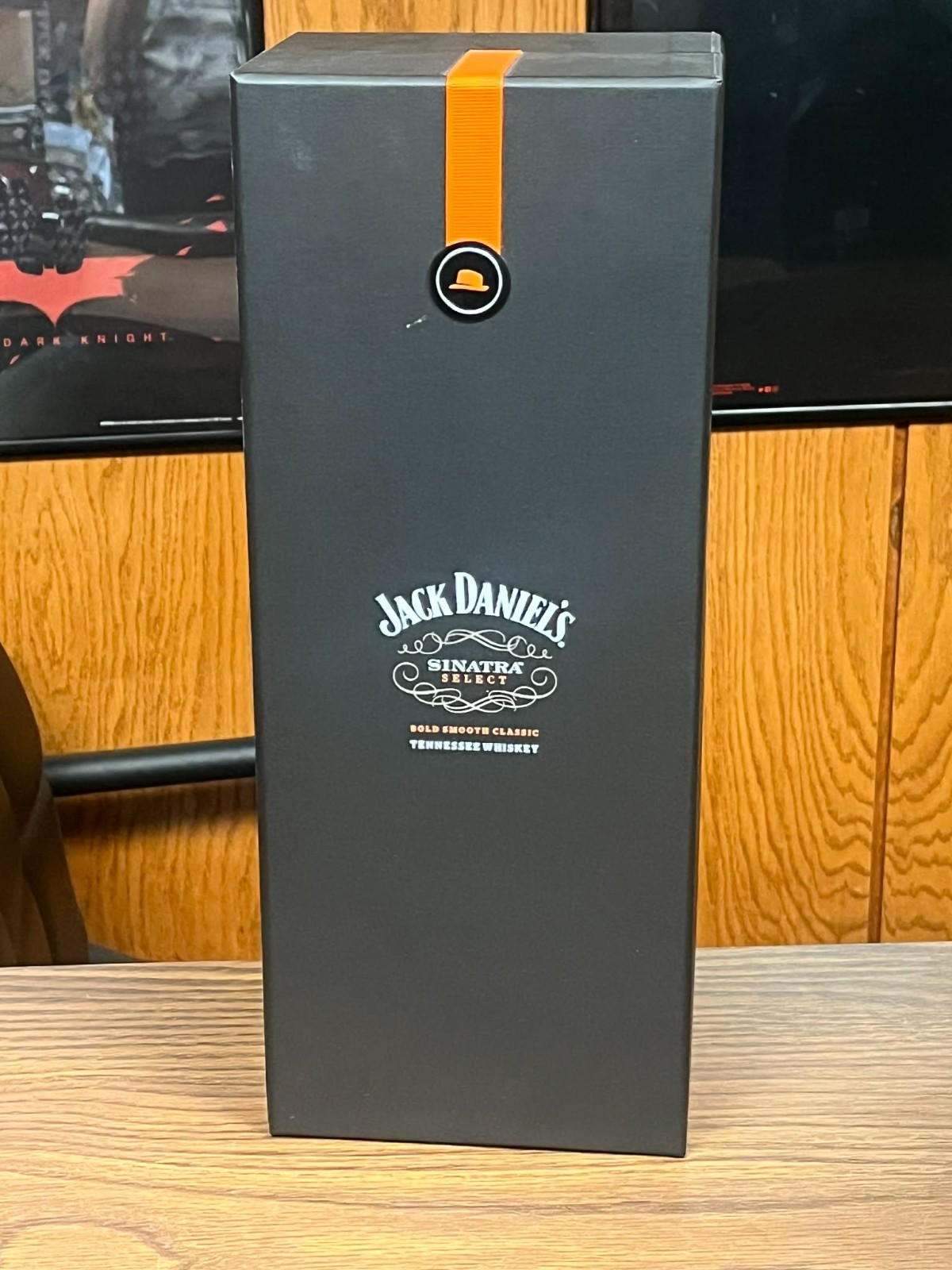 2013 JACK DANIELS EMPTY SINATRA SELECT LITER BOX WITH BOOK -NO COY TANYARD 2013 JACK DANIELS EMPTY SINATRA SELECT LITER BOX WITH BOOK -NO COY TANYARD