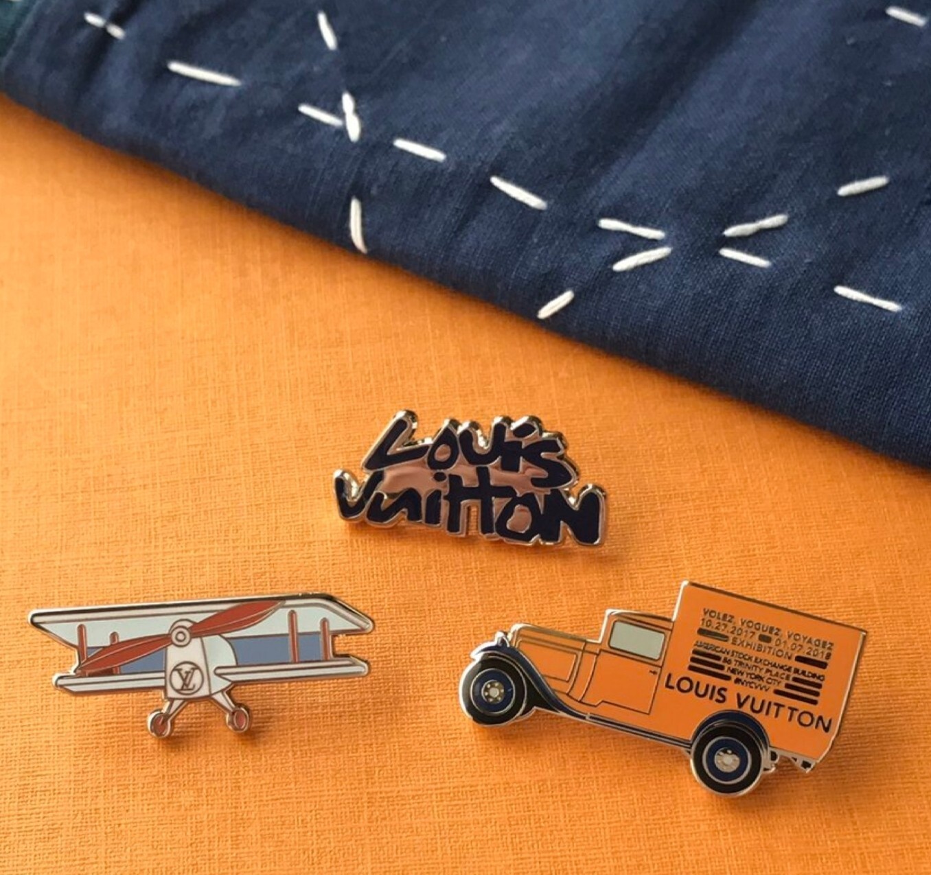 ⚡AUTHENTIC⚡ LOUIS VUITTON x VVV Exhibit Louis Vuitton Pins *BRAND NEW* SET OF 3 ⚡AUTHENTIC⚡ LOUIS VUITTON x VVV Exhibit Louis Vuitton Pins *BRAND NEW* SET OF 3
