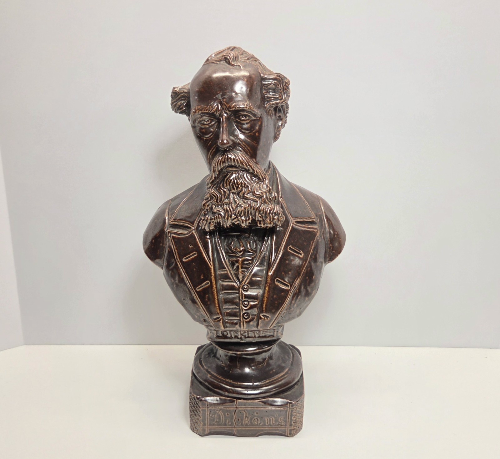 Vintage 19th Century Charles Dickens Terracotta Clay Glazed Bust Sculpture Vintage 19th Century Charles Dickens Terracotta Clay Glazed Bust Sculpture