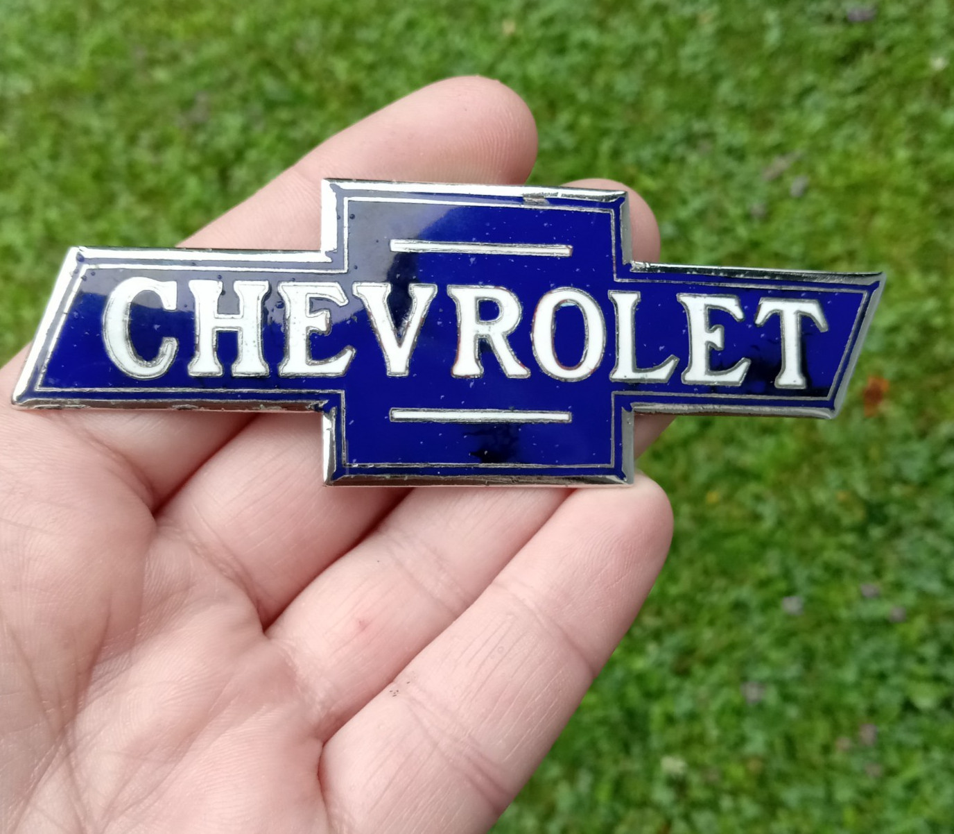 RARE Original 1913 1914 1915 First Chevrolet Chevy Bowtie Enamel Badge Emblem RARE Original 1913 1914 1915 First Chevrolet Chevy Bowtie Enamel Badge Emblem