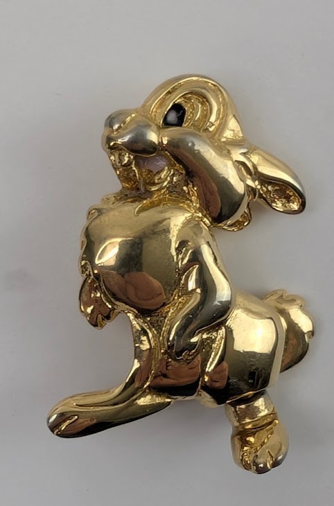 RARE Authentic Disney THUMPER - Movable Foot - Vintage  Pin Brooch from Bambi