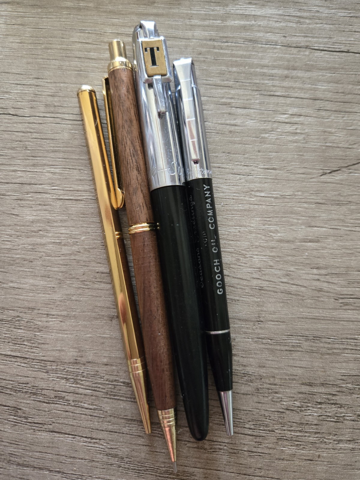Vintage Mechanical Pencils And Fountain Pen. Lot Of 4 Vintage Mechanical Pencils And Fountain Pen. Lot Of 4