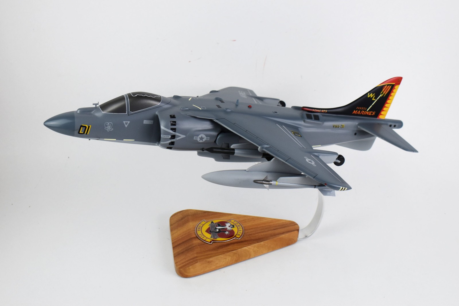 VMA-311 Tomcats AV-8B Model, Mahogany, 1/30th scale, Marines