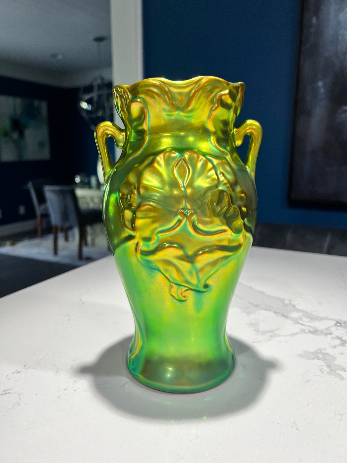 Zsolnay Green Eosin Glaze Porcelain Poppy Vase Art Nouveau Perfect Condition Zsolnay Green Eosin Glaze Porcelain Poppy Vase Art Nouveau Perfect Condition
