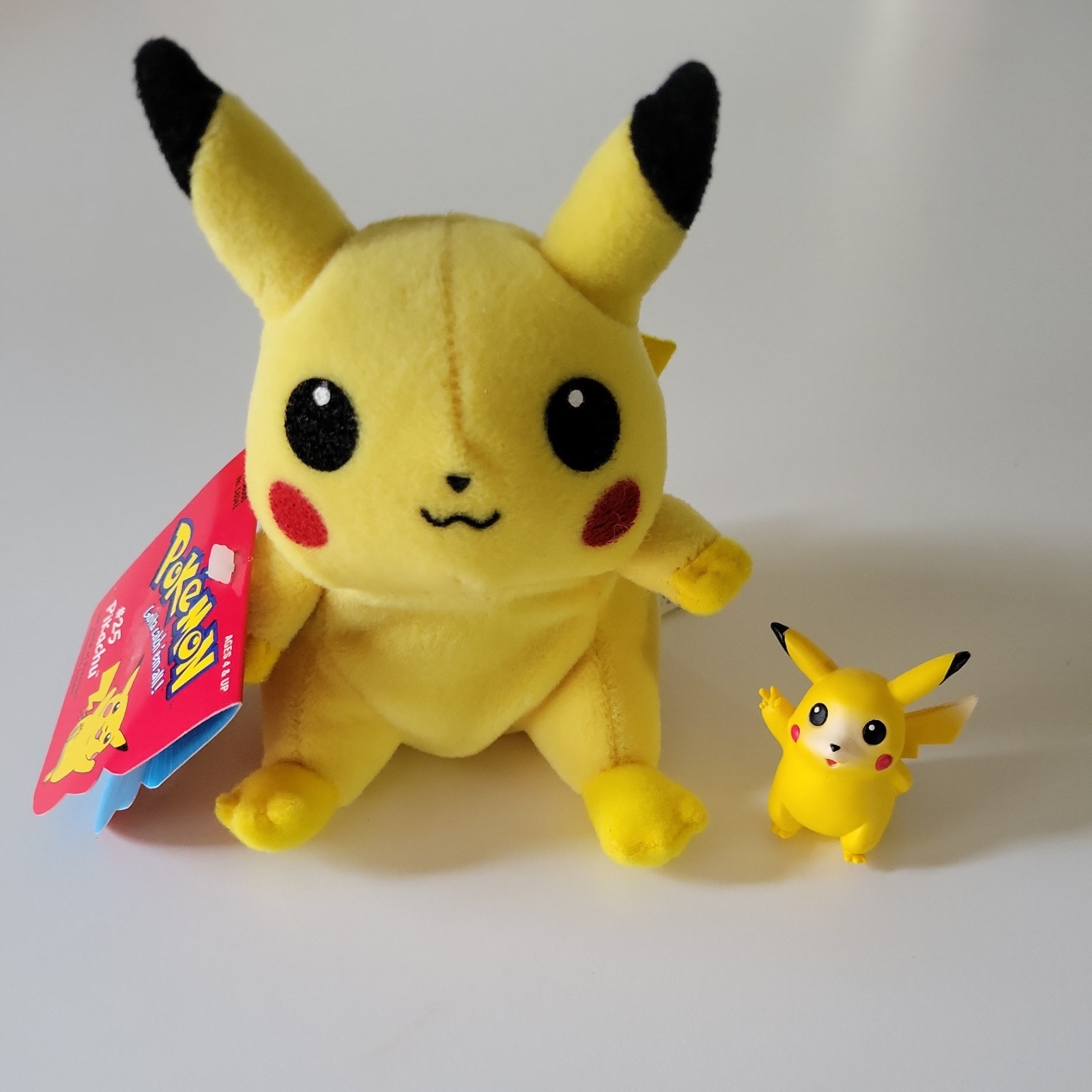 Vintage 1998 Pikachu Plush 6\ Vintage 1998 Pikachu Plush 6\