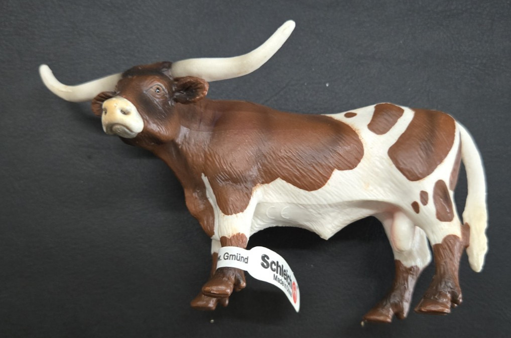 Schleich 13275 Texas Longhorn Bull – Retired – Farm Animal Figurine – Hand Paint