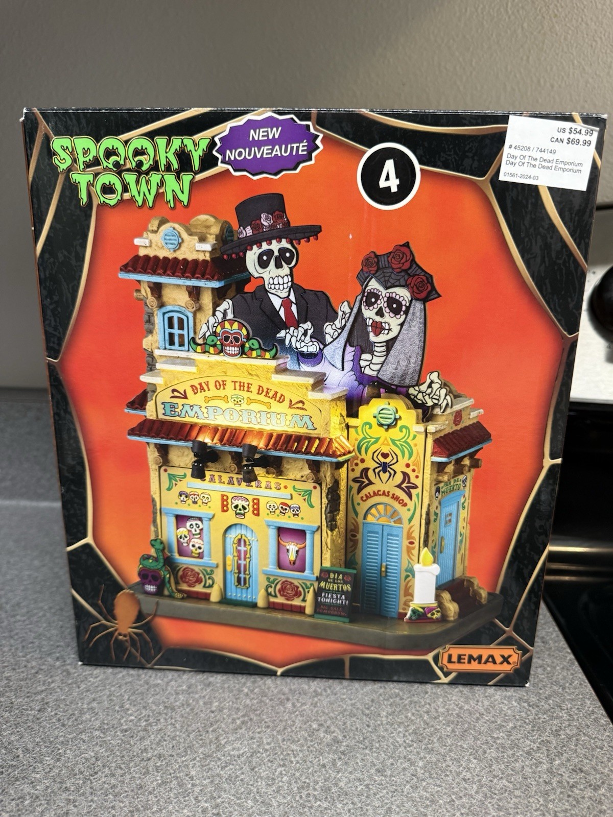 LEMAX HALLOWEEN VILLAGE SPOOKY TOWN LIGHTED DAY OF THE DEAD EMPORIUM