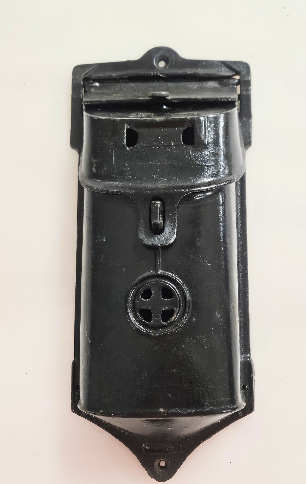 1930's Griswold 106 Cast Iron Wall Mount Mailbox/ Letter Box HTF 1930's Griswold 106 Cast Iron Wall Mount Mailbox/ Letter Box HTF