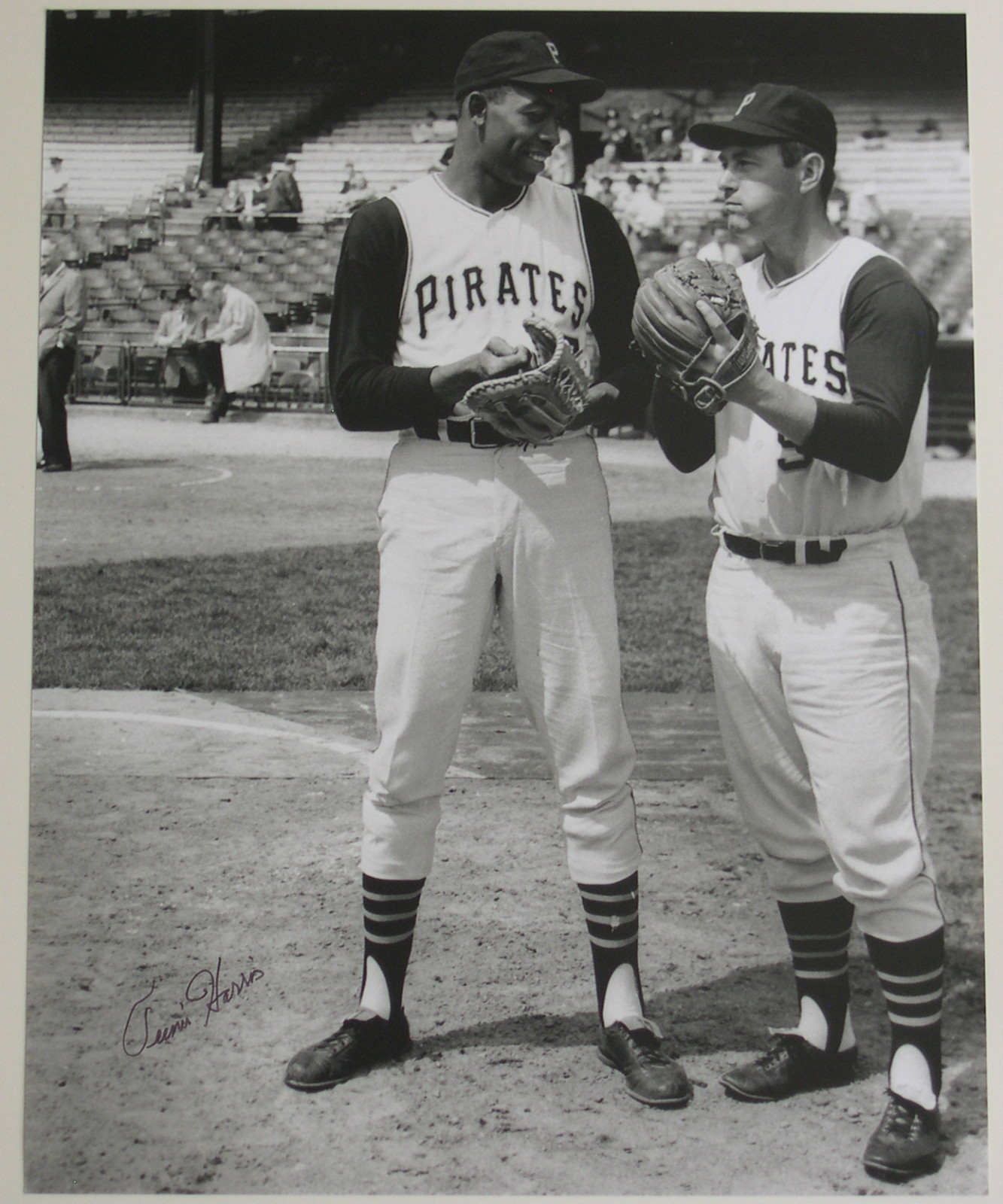 BILL MAZEROSKI PITTSBURGH PIRATES Vtg TEENIE HARRIS SIGNED DONN CLENDENON BILL MAZEROSKI PITTSBURGH PIRATES Vtg TEENIE HARRIS SIGNED DONN CLENDENON