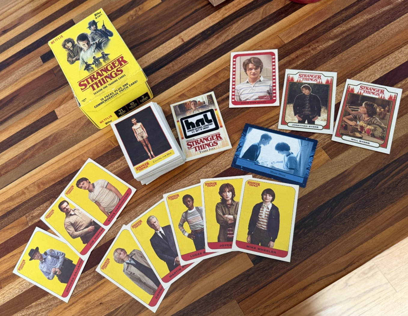 2018 Topps Stranger Things Season 1 -70 Card Blaster PLUS patch and sticker 2018 Topps Stranger Things Season 1 -70 Card Blaster PLUS patch and sticker