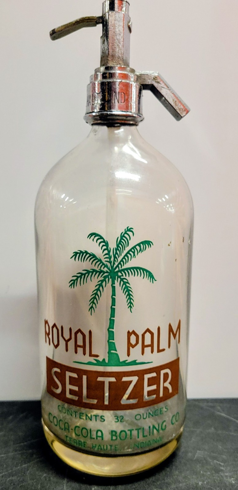 Coca Cola ROYAL PALM SELTZER Bottle Terre Haute, Indiana, 32oz., No Chips Coca Cola ROYAL PALM SELTZER Bottle Terre Haute, Indiana, 32oz., No Chips