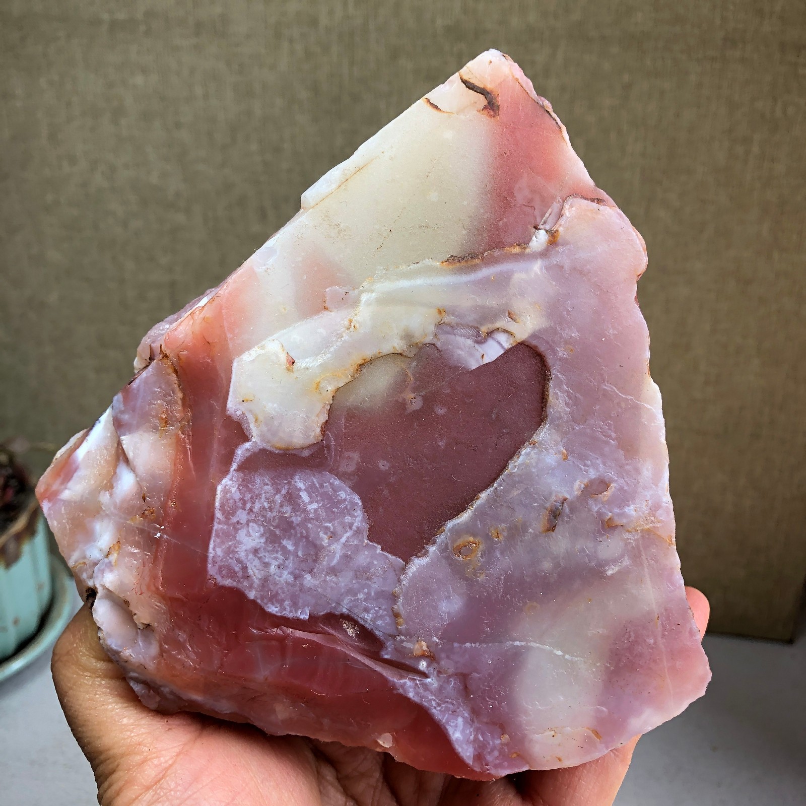 120mm Natural agate stone uncut block original Crystal specimens 735g A3637