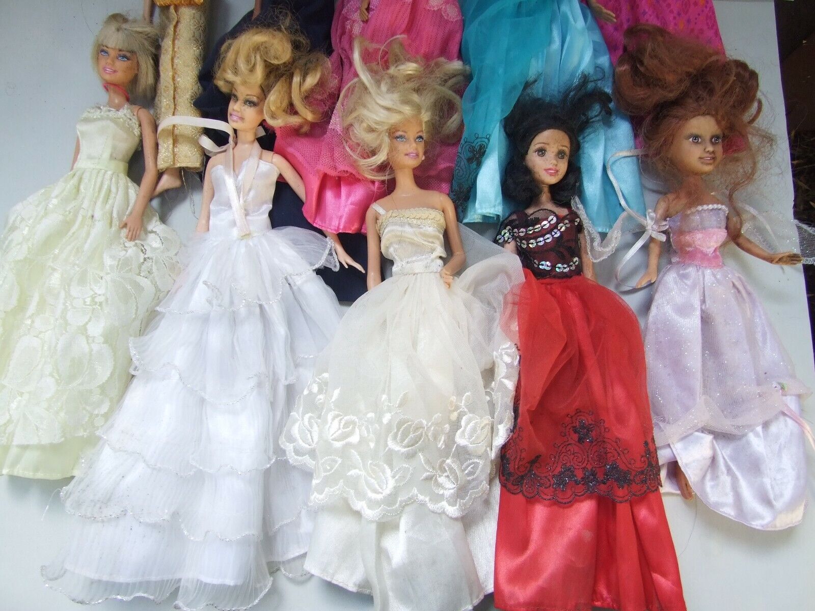 Vintage 12 X Barbie Dolls Lot Mattel Fashion  Dolls Collection  Bargain