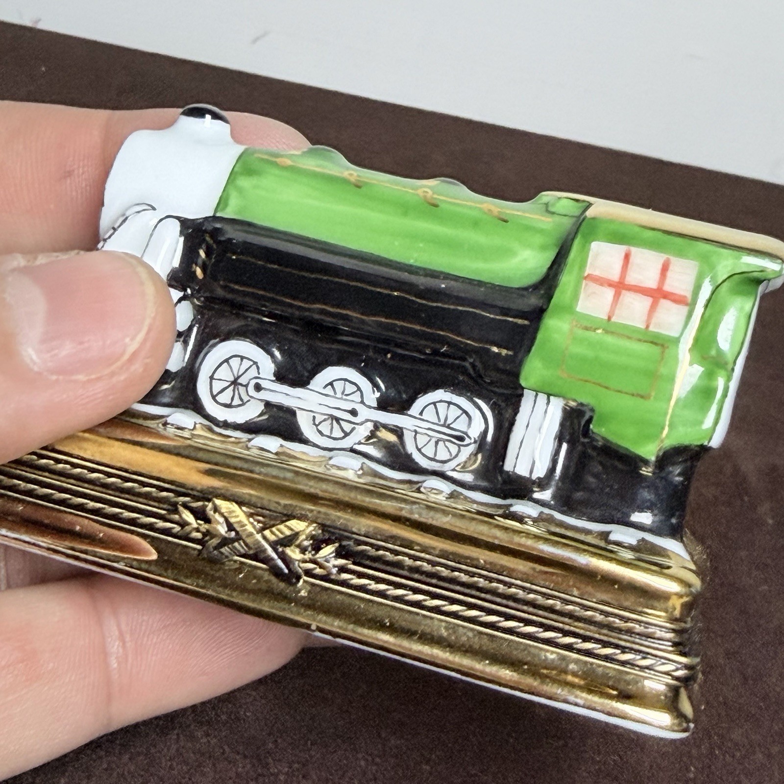 LIMOGES France Handmade Hand Painted Porcelain Train Trinket Box LIMOGES France Handmade Hand Painted Porcelain Train Trinket Box