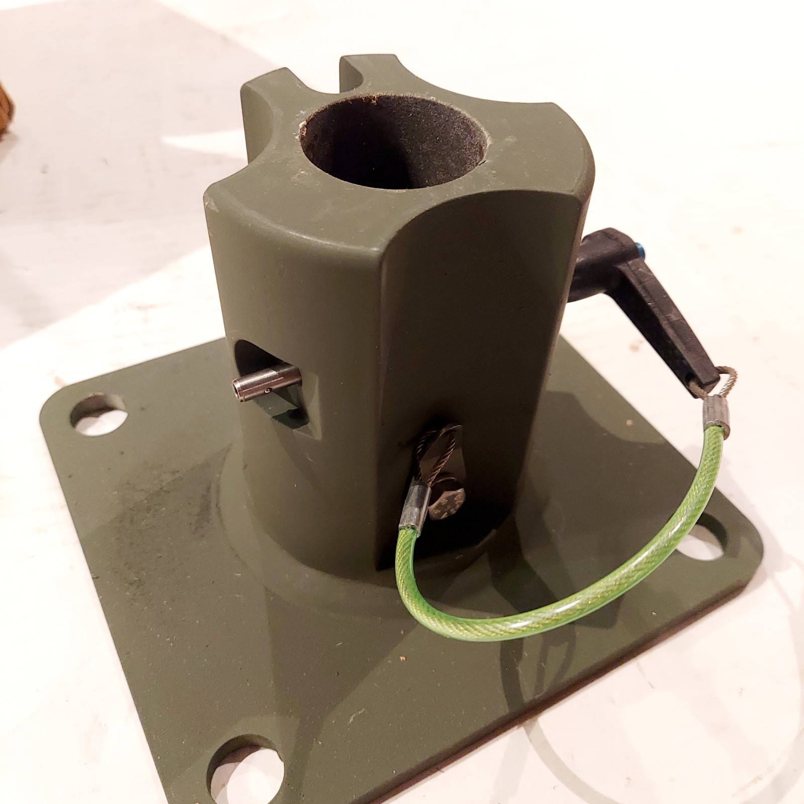 NOS MILITARY STRYKER FOV LS1045056 PINTLE REAR DOOR  2590-01-549-7932