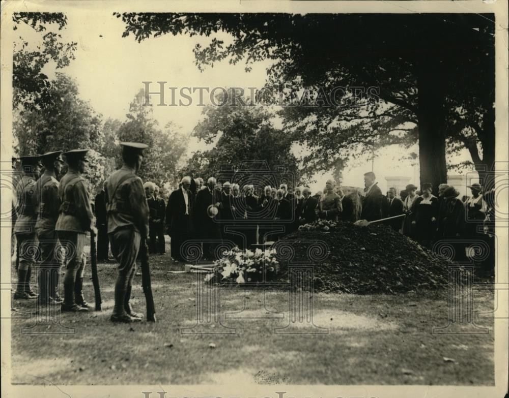 1922 Press Photo Henry Chaplain funeral at Arlington Cemetery