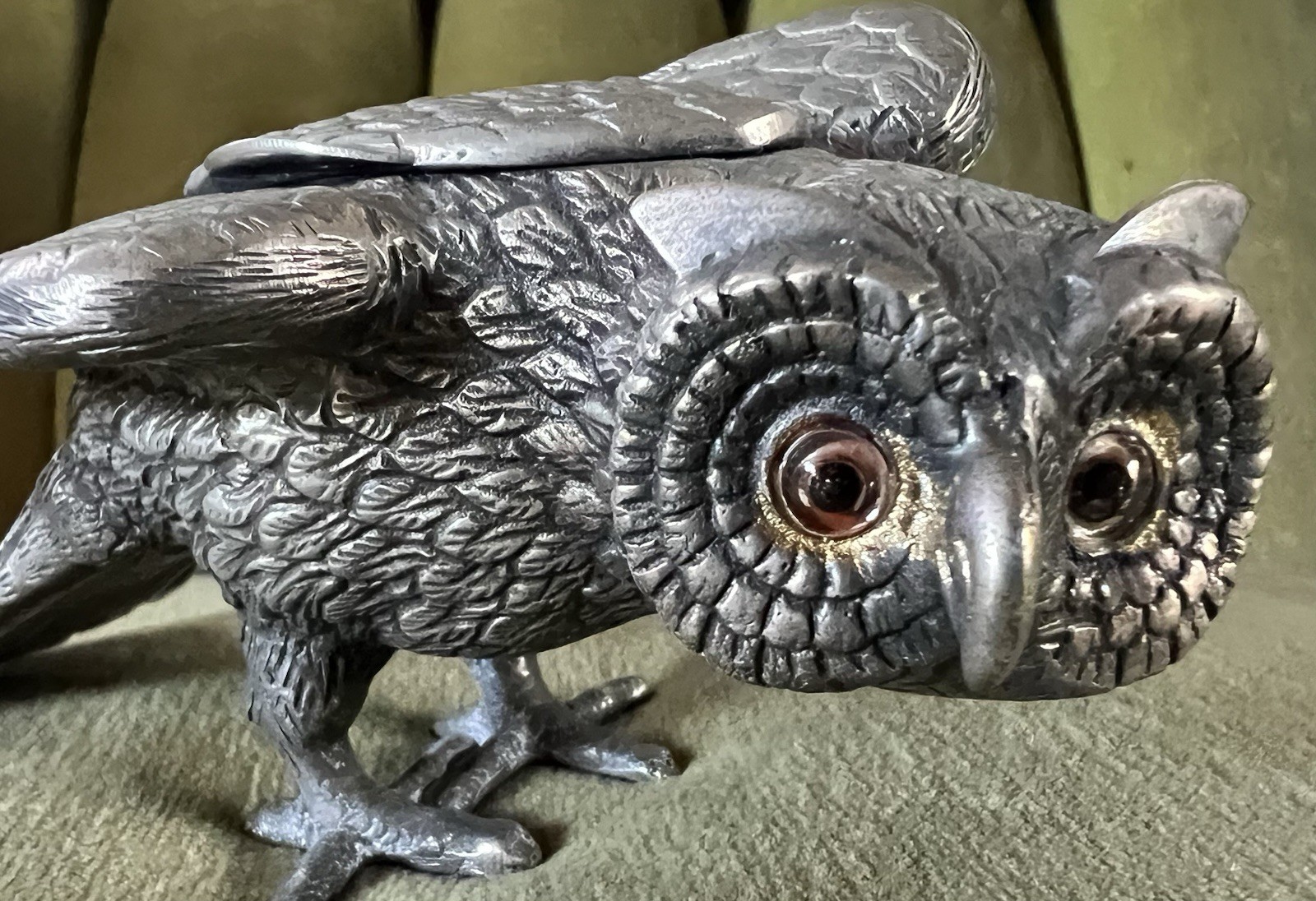 ADORABLE ANTIQUE SILVER TONE OWL GLASS EYES TRINKET/INK HOLDER 18 OZ INTRICATE ADORABLE ANTIQUE SILVER TONE OWL GLASS EYES TRINKET/INK HOLDER 18 OZ INTRICATE