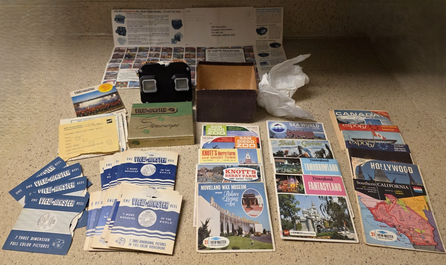 *ON SALE* Used Vintage View Master Bundle Tested, Works Great Has Several Reels
