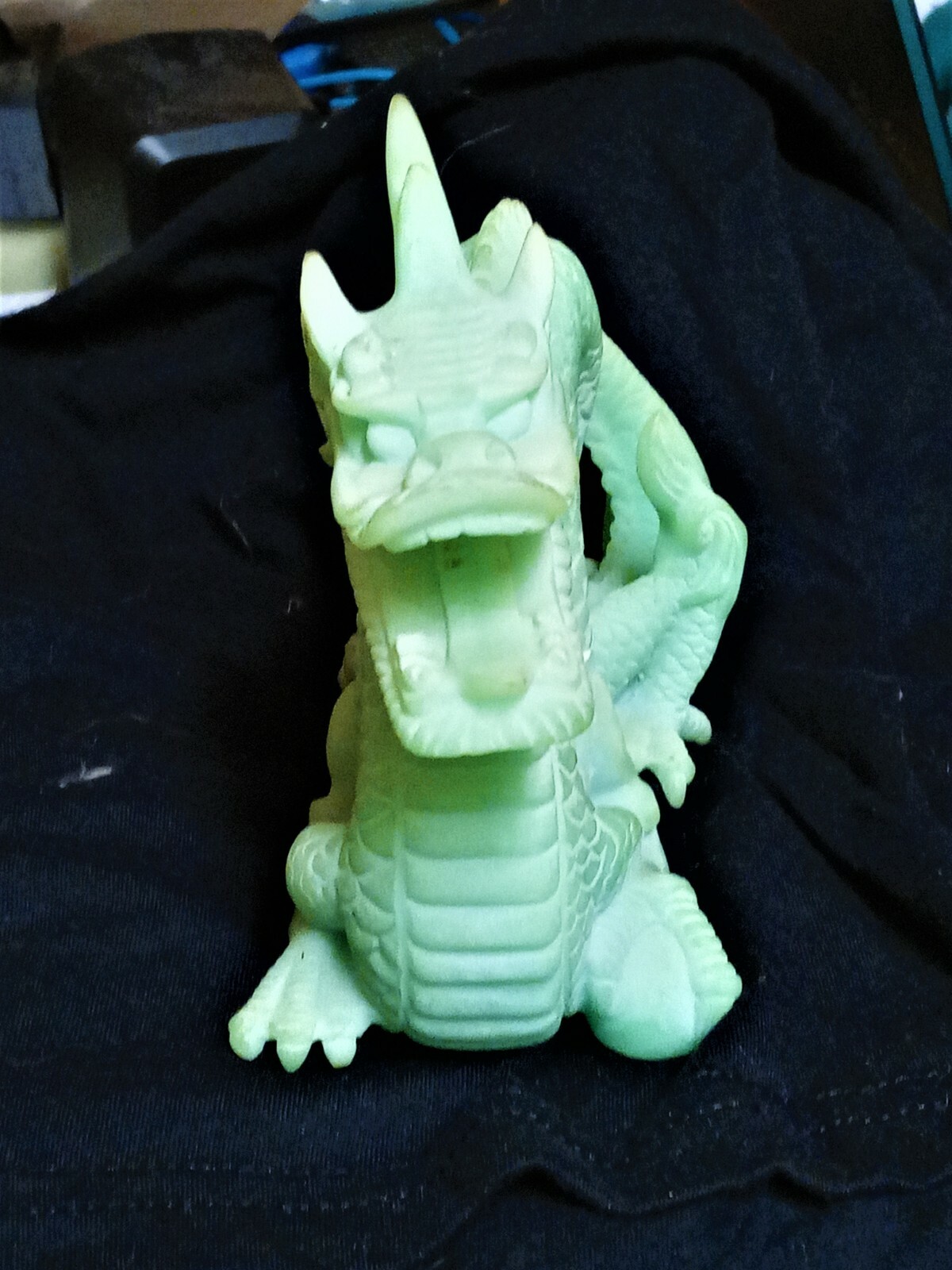 Antique Foo Dragon Jade Statue Antique Foo Dragon Jade Statue