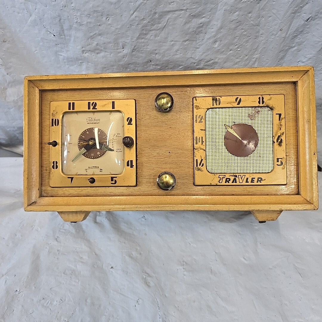 1952 TRAV-LER Karenola Model 5170 Vintage 5 Tube Radio Electric Timer Clock Wood