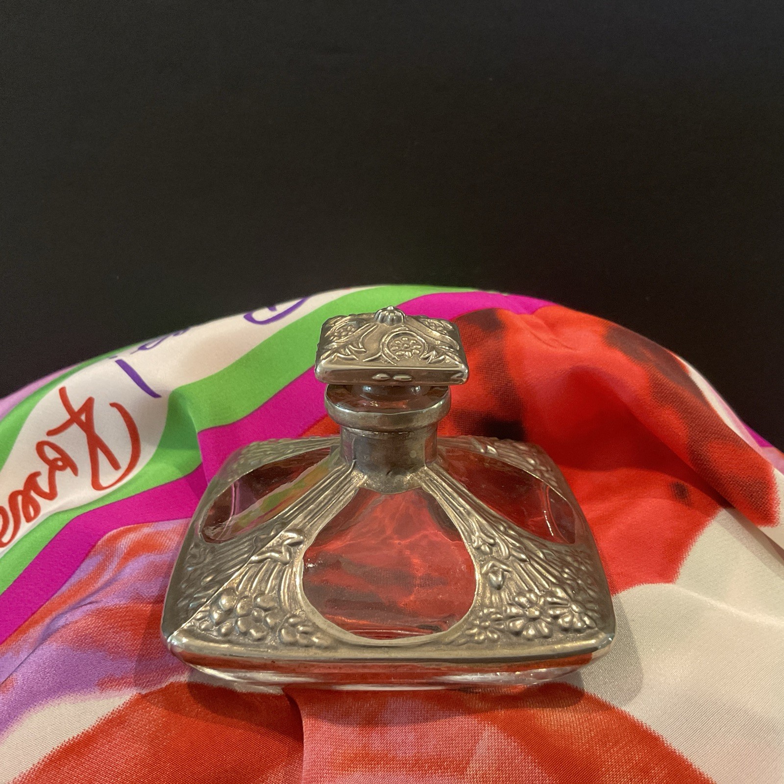 Antique Deco 1920’s J. Giraud Square Glass Perfume Bottle Silver Floral Design Antique Deco 1920’s J. Giraud Square Glass Perfume Bottle Silver Floral Design